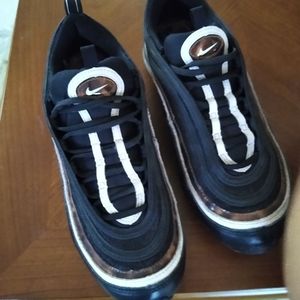 Women's Air Max 97' size 8